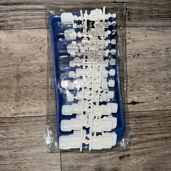 Nails - Picture 1 of 1